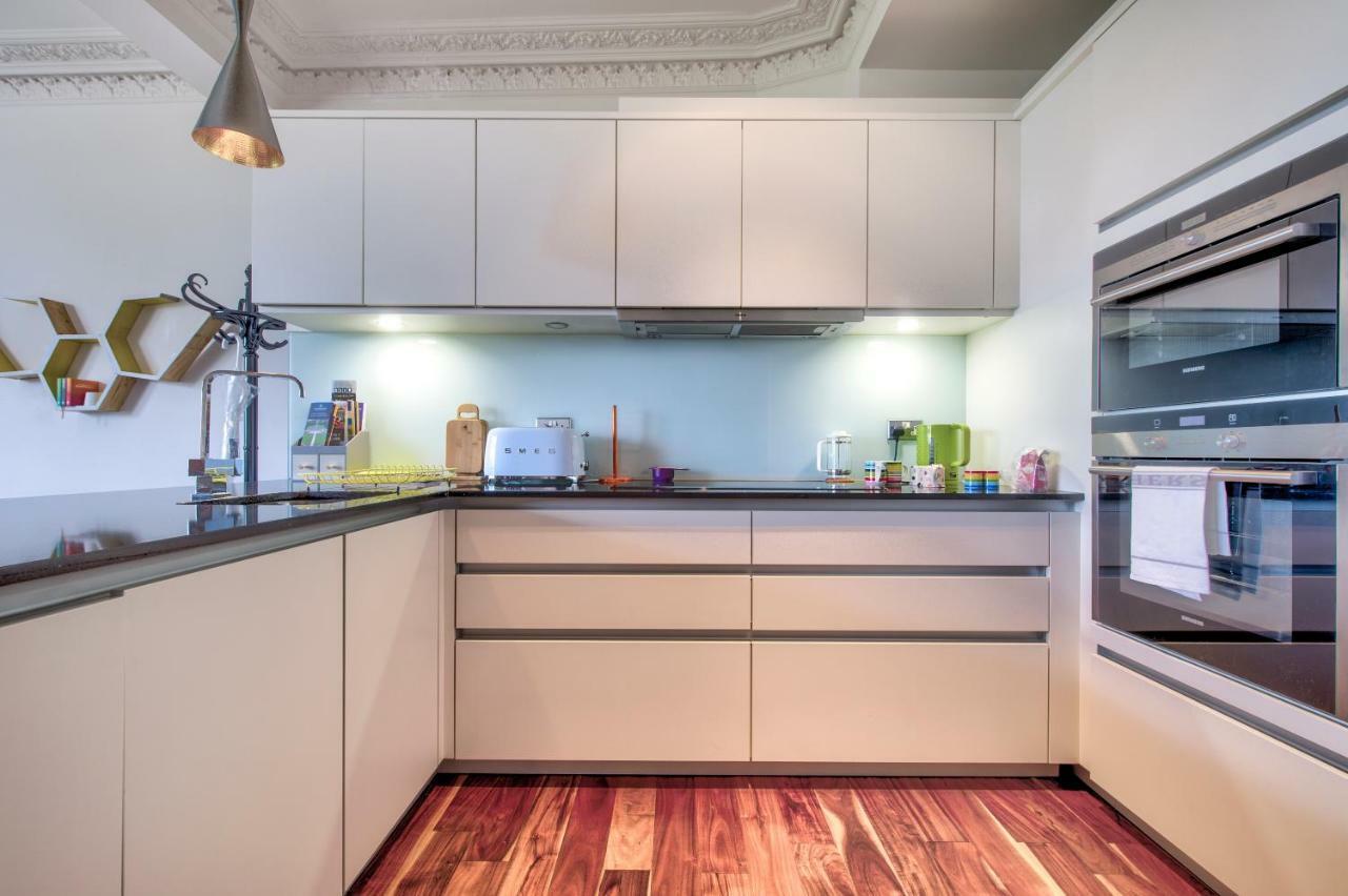 Modern Flat With Fantastic Views Apartment เอดินบะระ ภายนอก รูปภาพ
